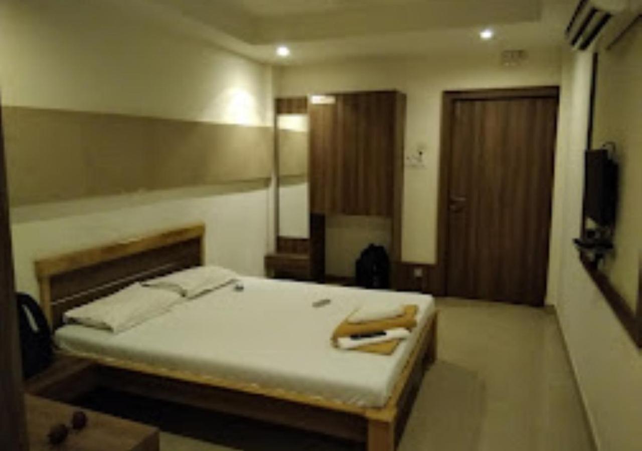 Hotel Jaltarang Kalmath Kankavali Exterior photo